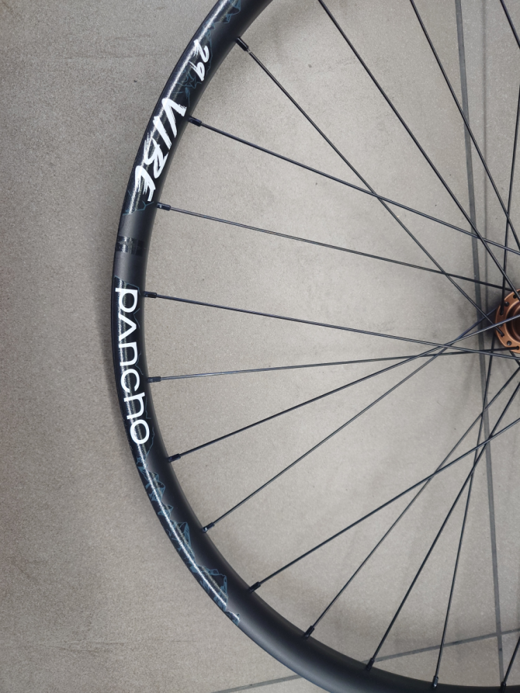 Pancho VIBE 29" - Front 110/15mm Boost bronze