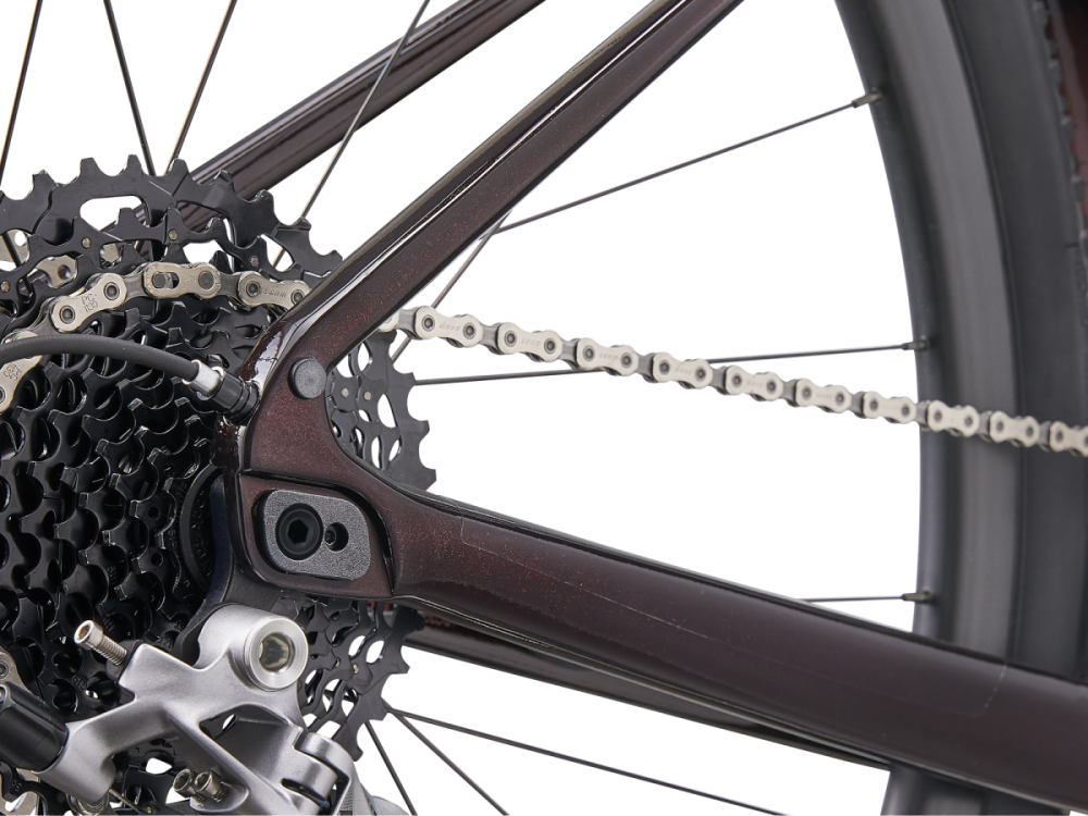 Giant Revolt Advanced 1 / S / 2023